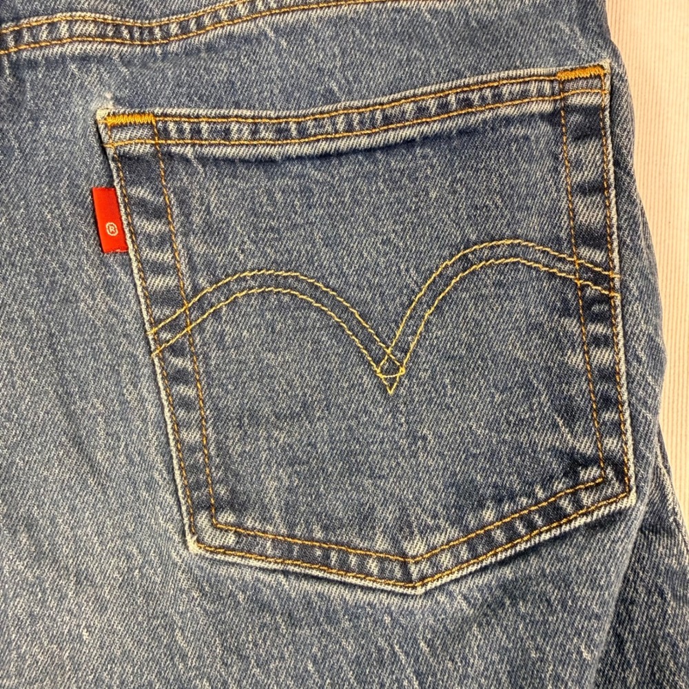 Levi's 501 Original Fit Jeans W27 L32 Medium Wash Blue Straight Leg Button Fly - Picture 12 of 15